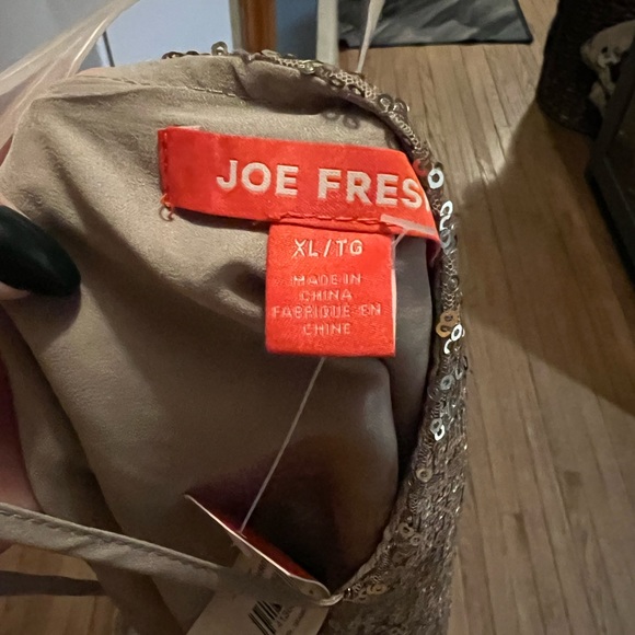 BNWt spaghetti strap Sequin tank - Picture 2 of 4